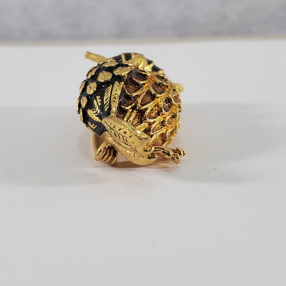 Chubby Vintage Owl Brooch Gold Tone Enamel Black Faceted Eyes Mid Century - Picture 4 of 7